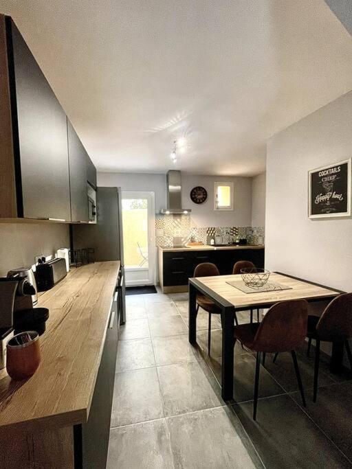 Jolie Maison De Ville - 4 Personnes - Wifi - Tv Могио Экстерьер фото